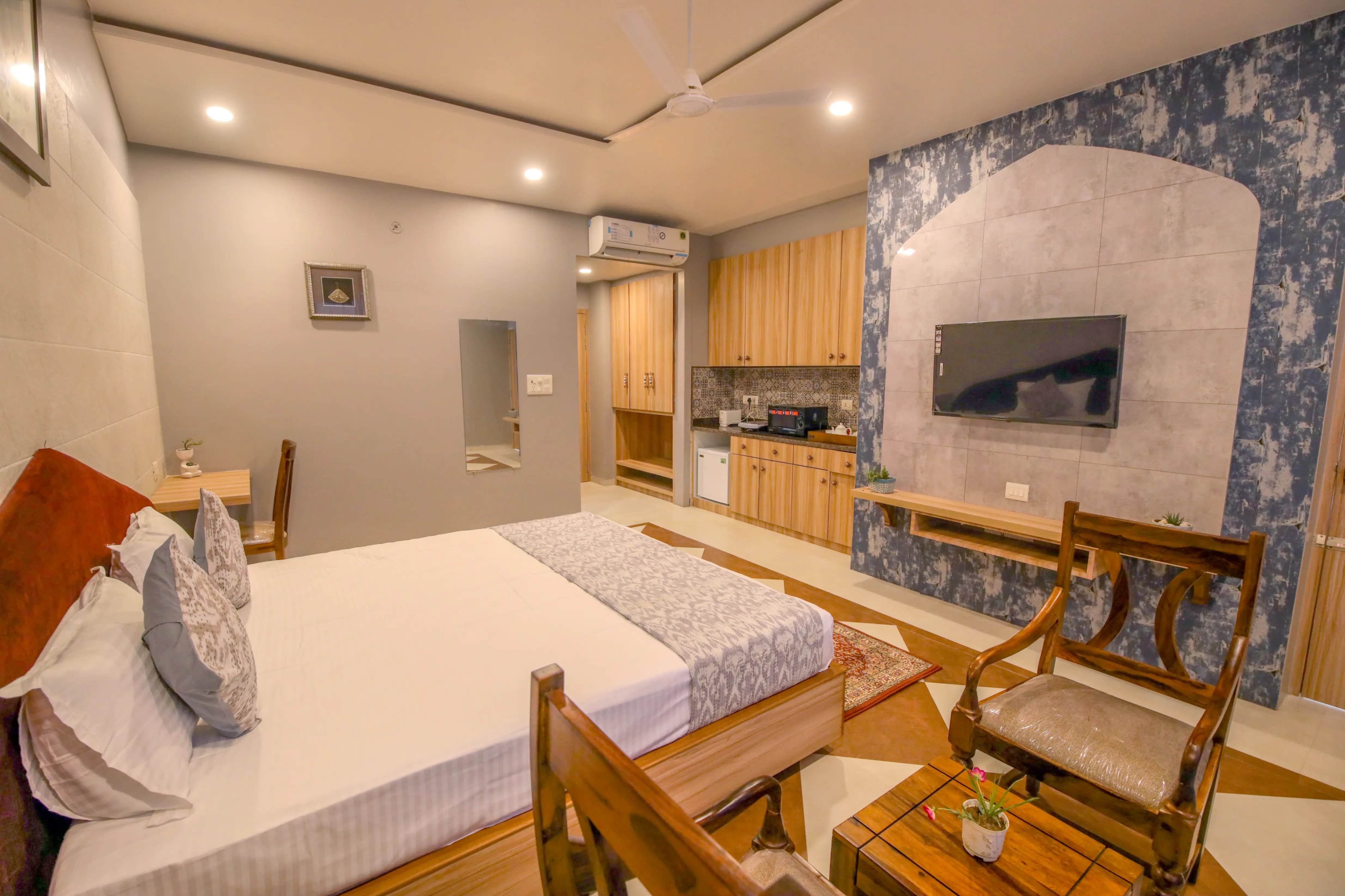 Gems Suites-A Boutique Stay gallery 5