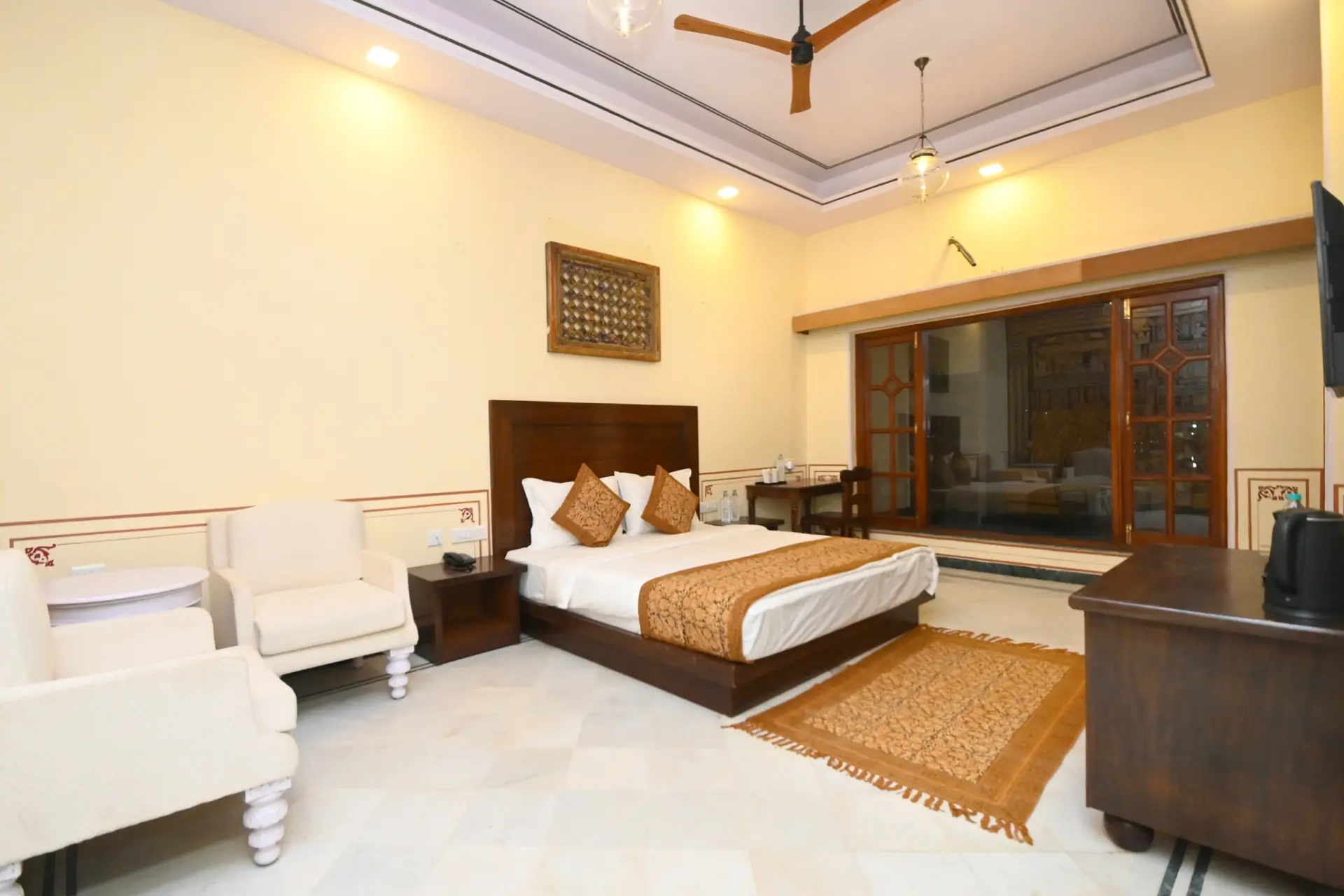 Aaram Bagh Maheshwar gallery 6