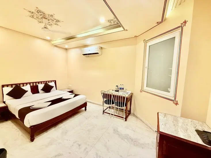 Bayan Elegance