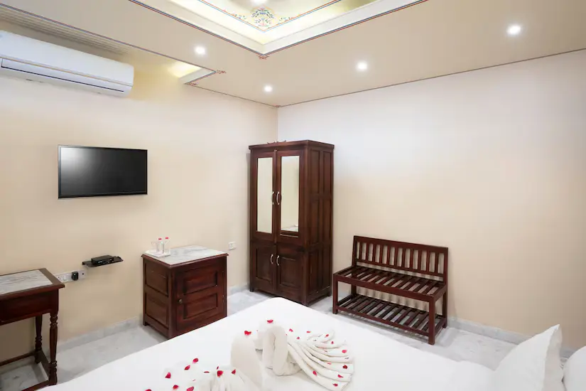 Bayan Elegance gallery 2