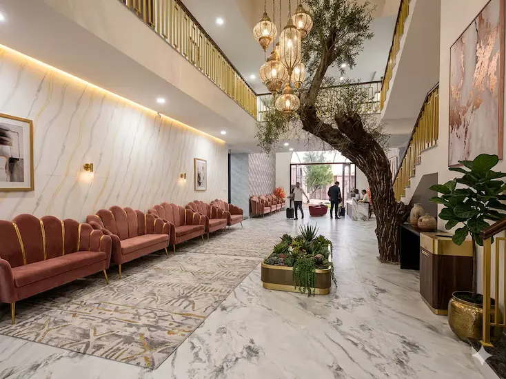 Hotel Aura