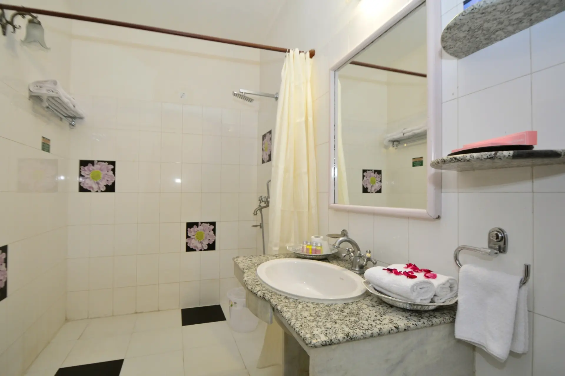 Mahal Khandela gallery 11