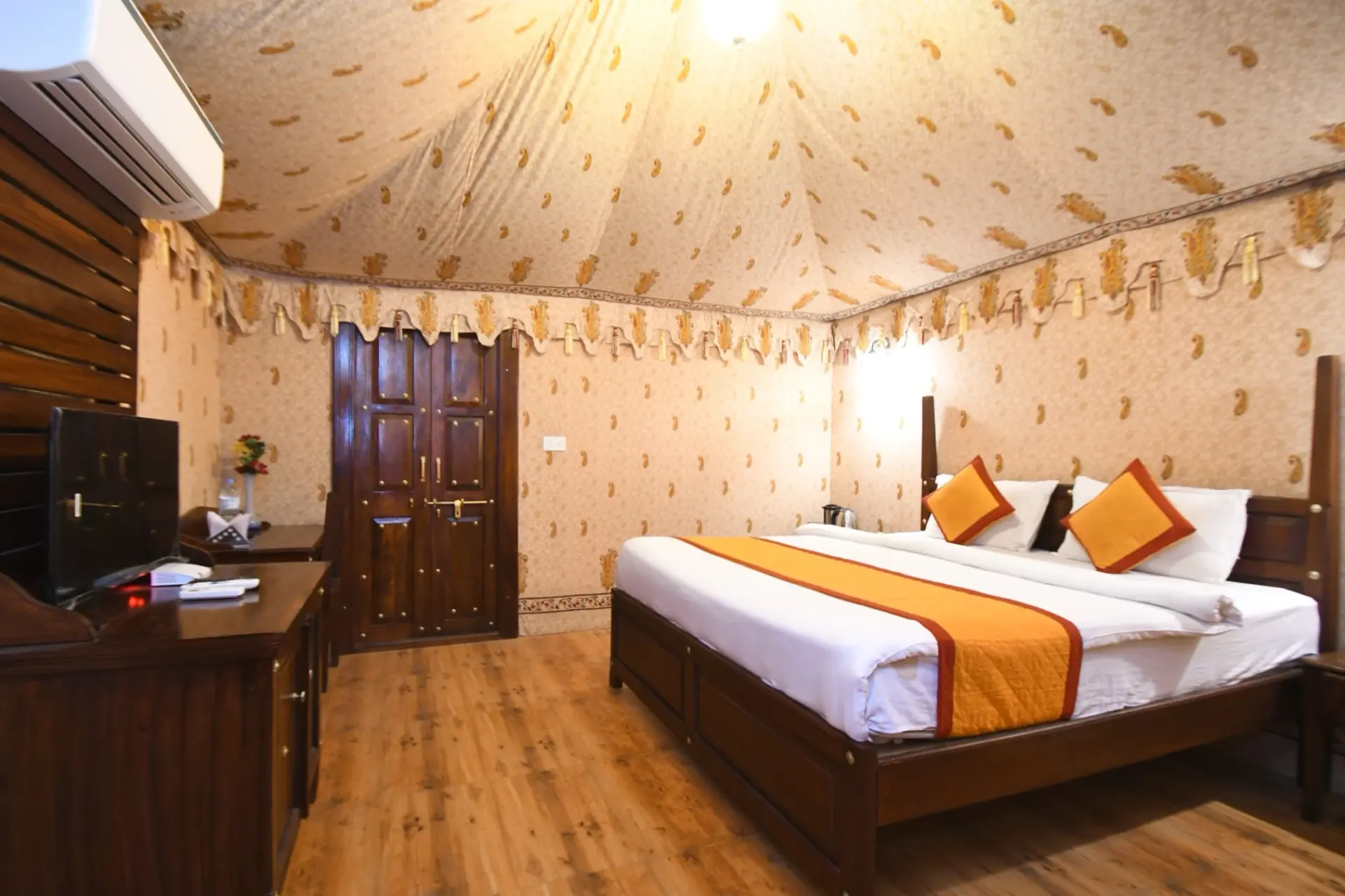 Saipura Bagh-Luxury Resort 